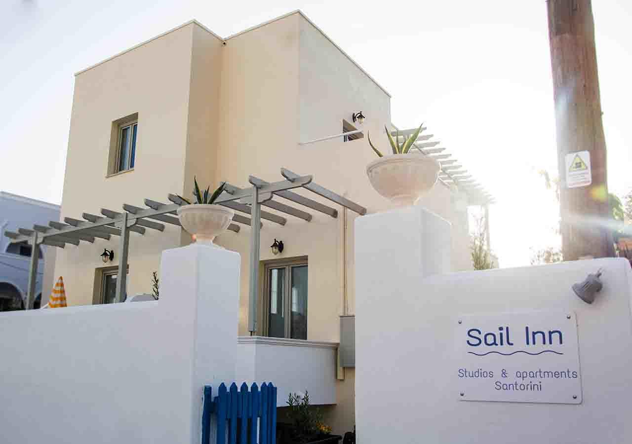 Sail Inn Studios & Apartments Kamari  Bagian luar foto